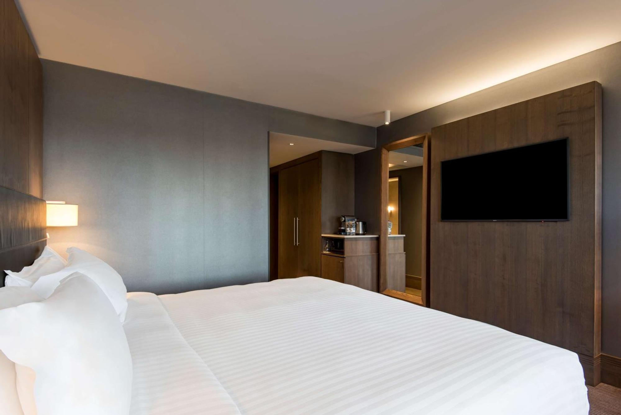Executive Room with Lounge Access