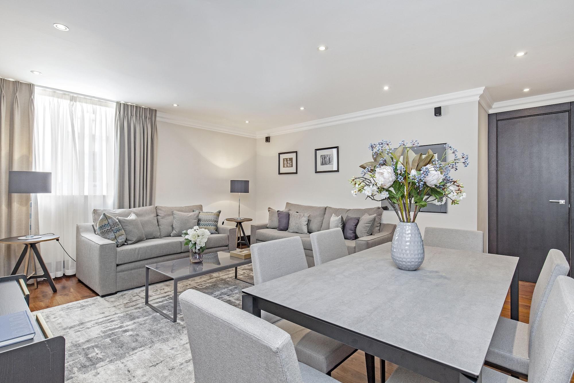 Superior Three Bedroom Apartment