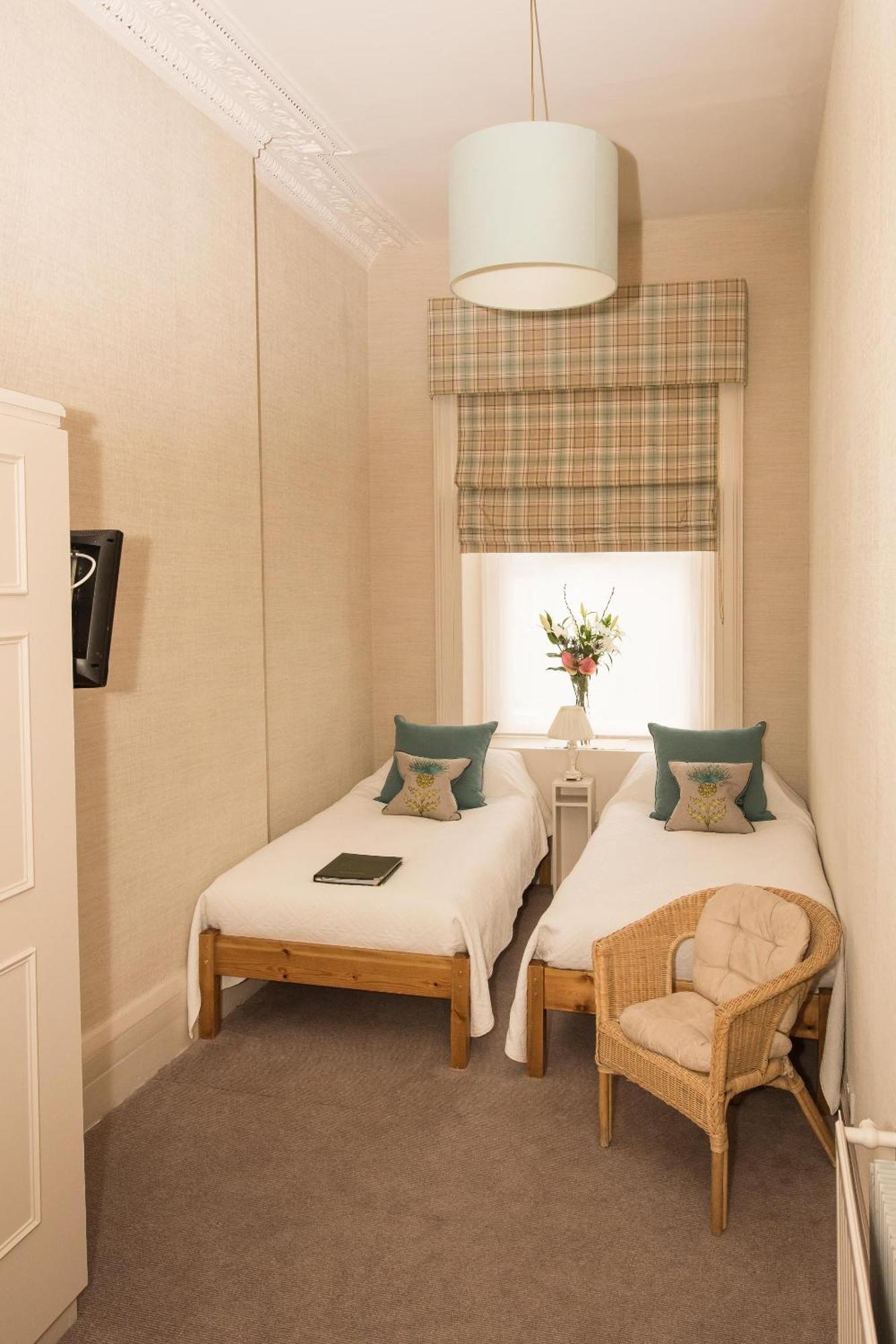 Twin Room,1209862669:JPEG