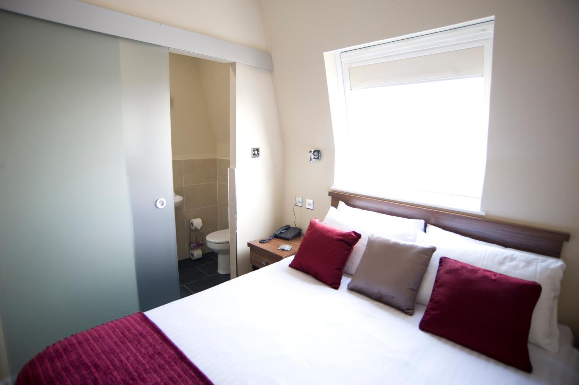 One-Bedroom Suite,1214197984:JPEG