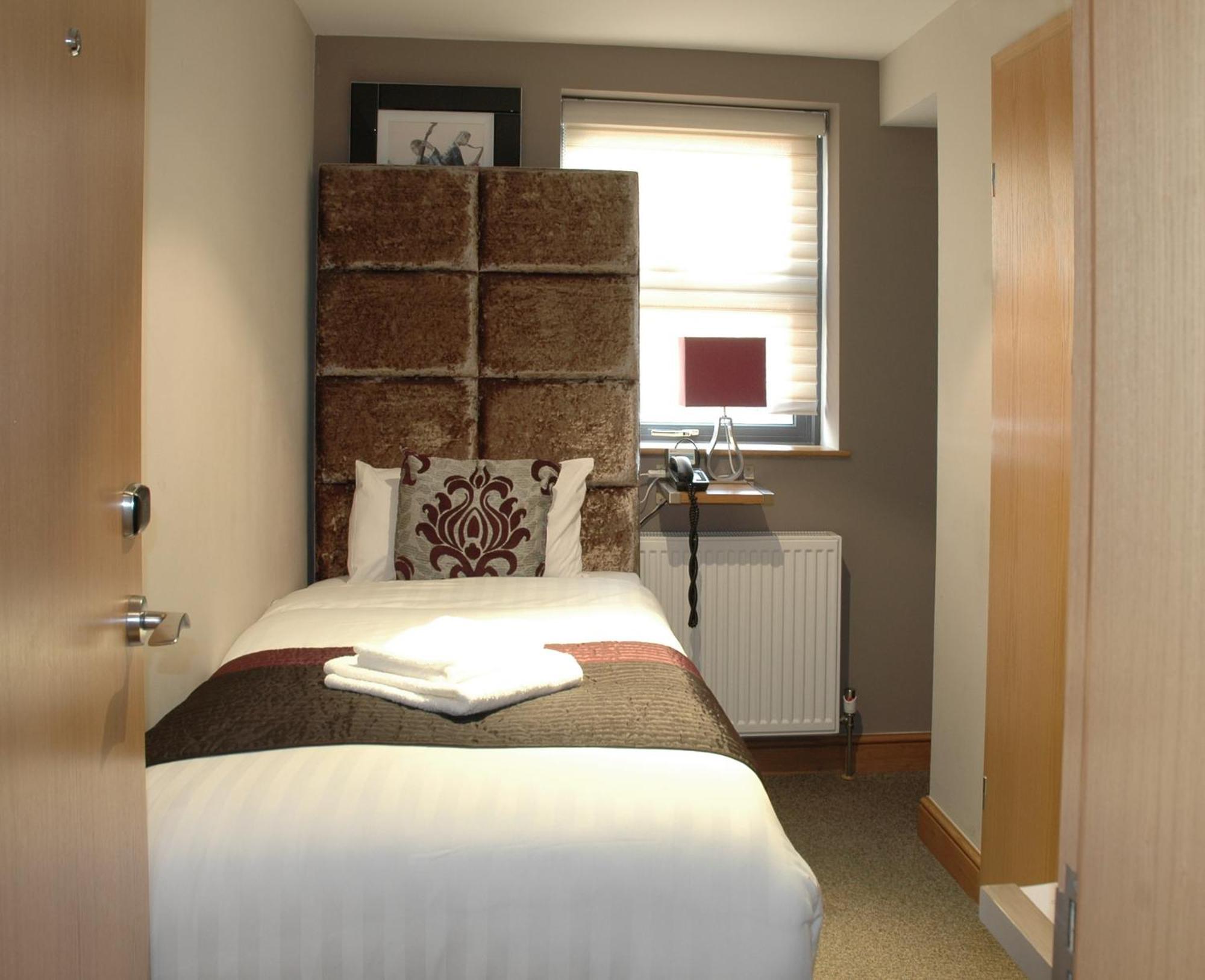 Classic Single Room,1215352423:JPEG