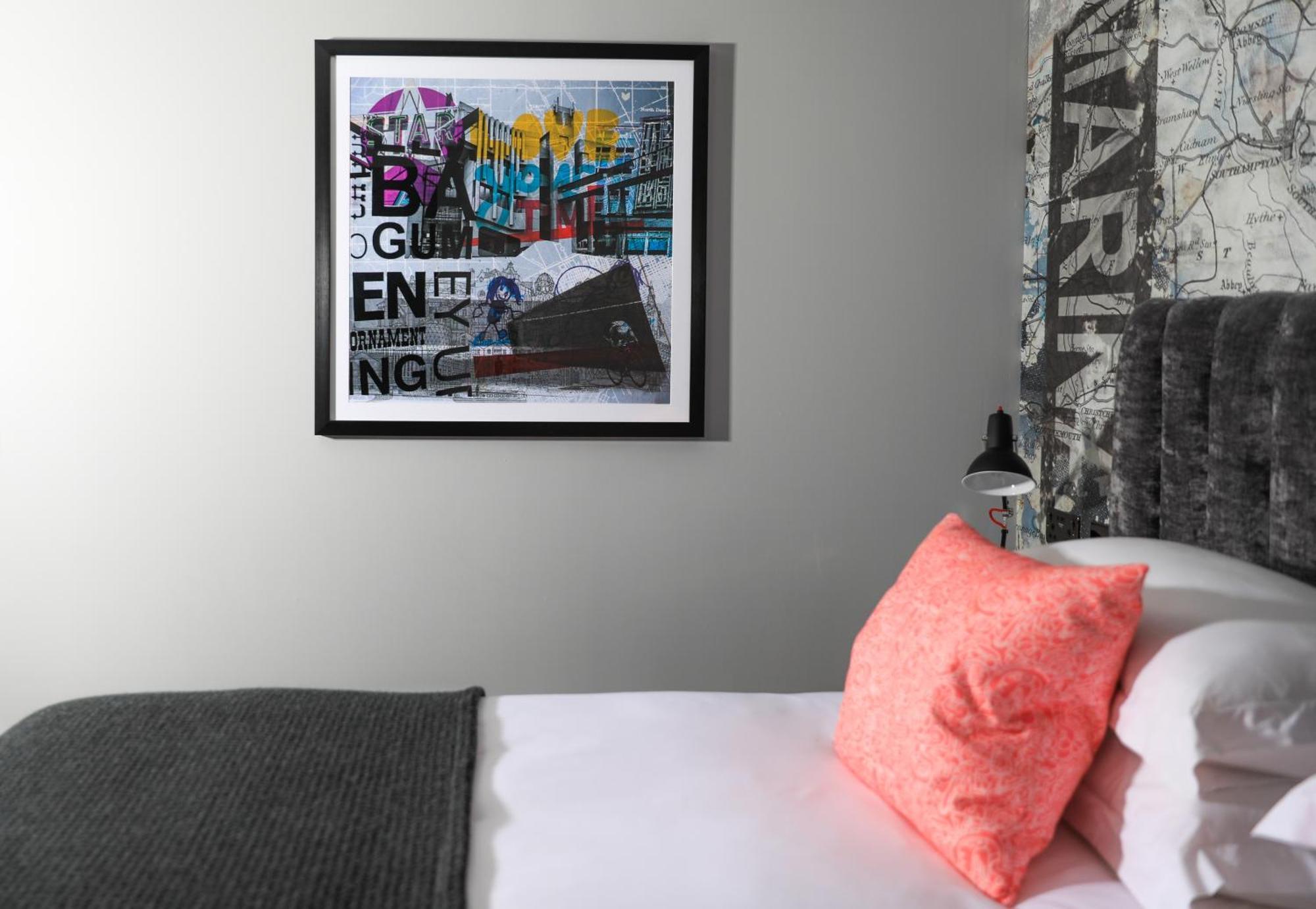 Standard Double Room,1215359833:JPEG