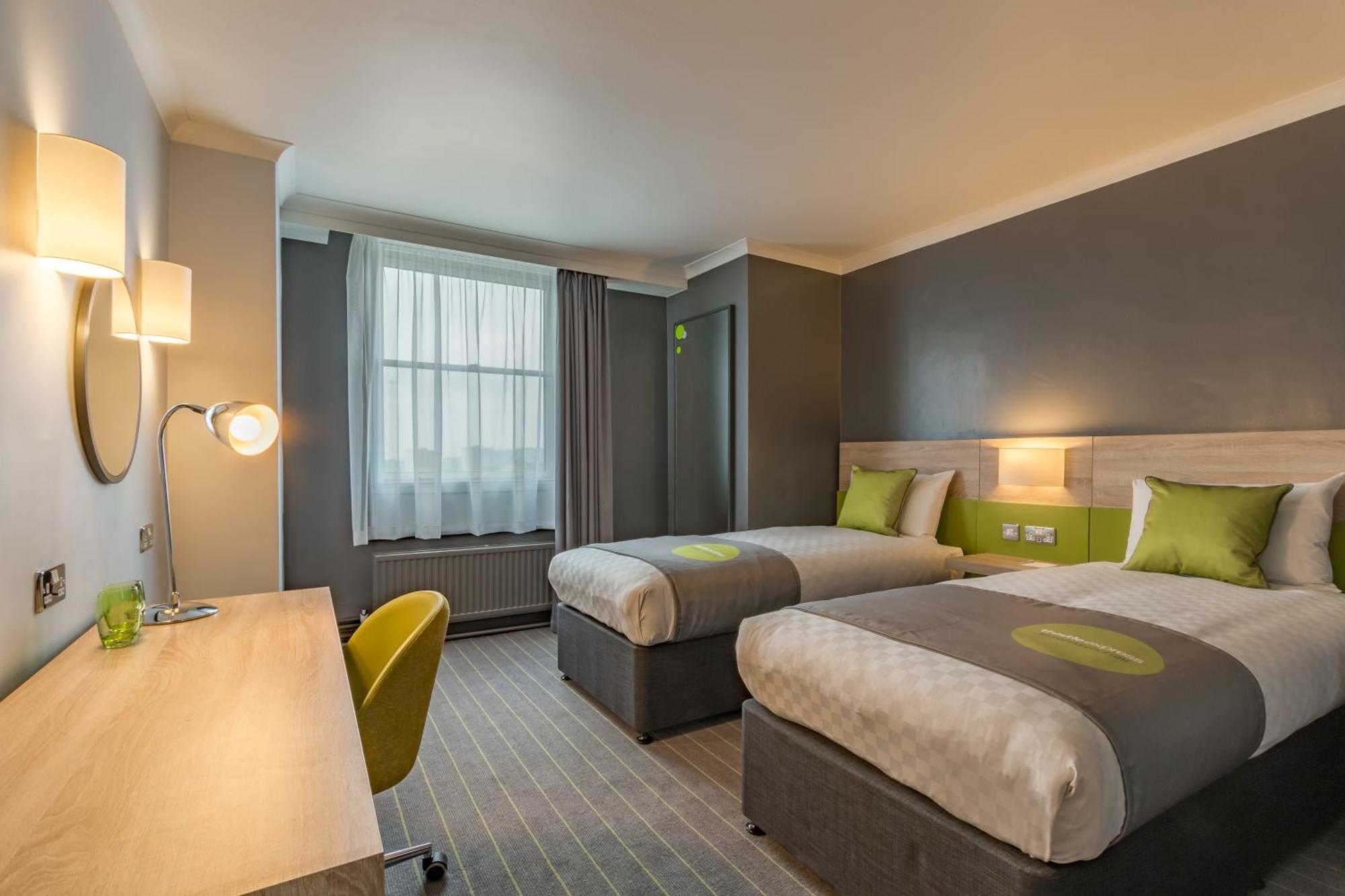 Twin Room,1215367255:JPEG