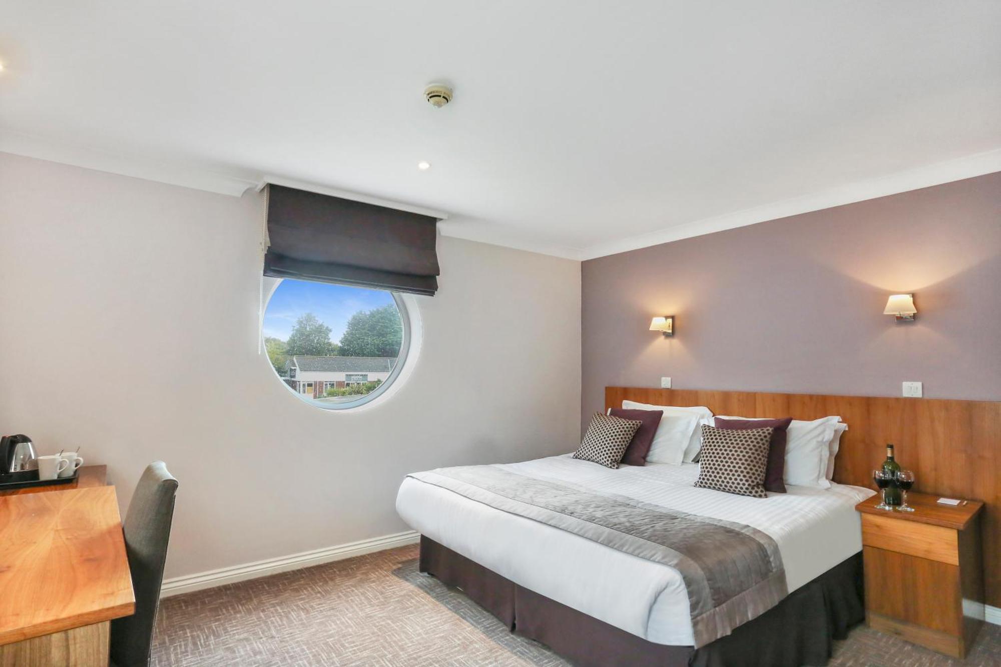 Executive Single Room,1589250099:JPEG