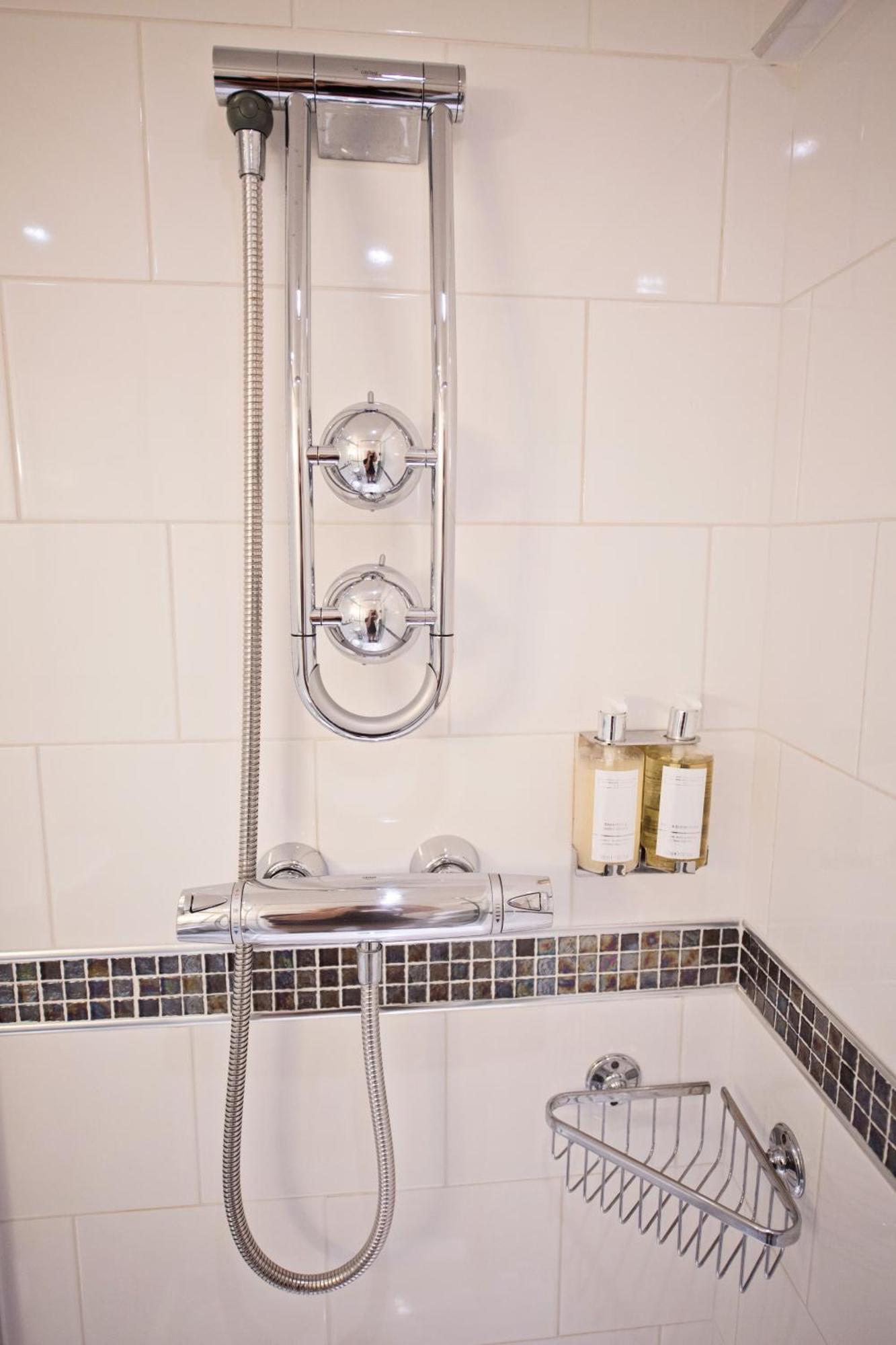 Standard Double Room,1215460219:JPEG