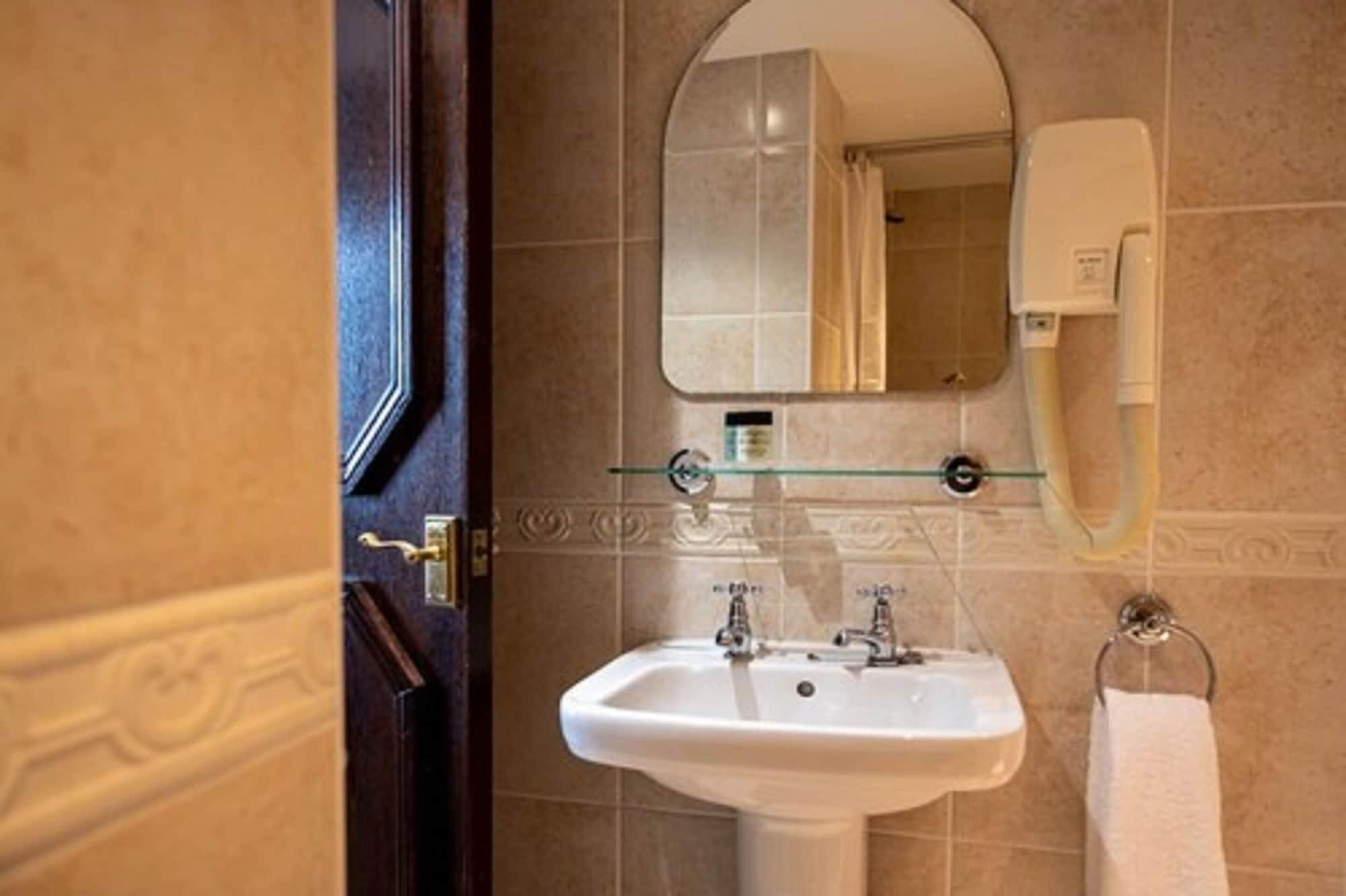 Twin Room with Sea View,1352613520:JPEG