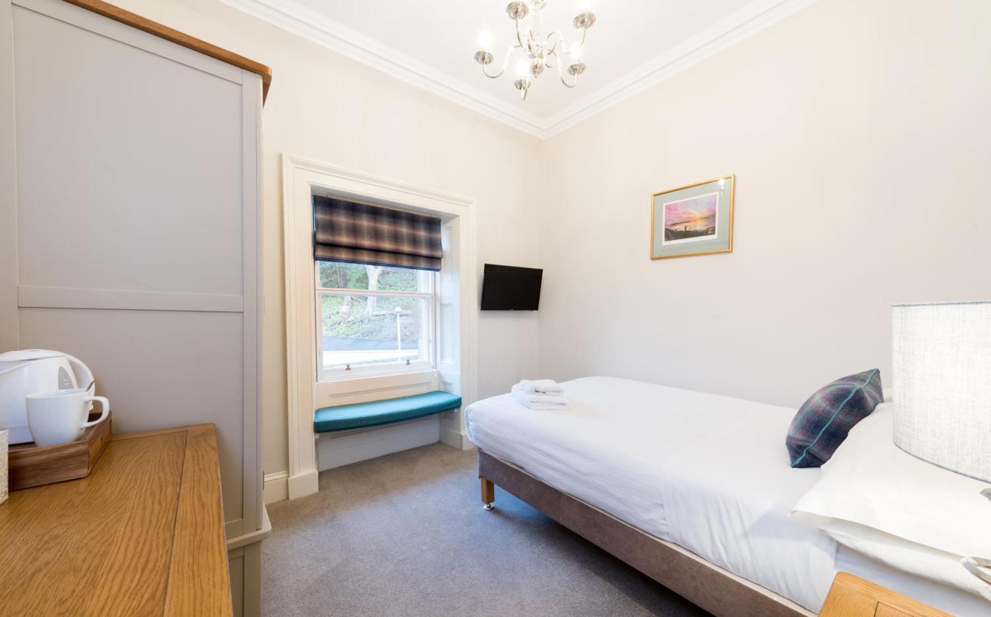 Single room with shared external bathroom,1216596553:JPEG