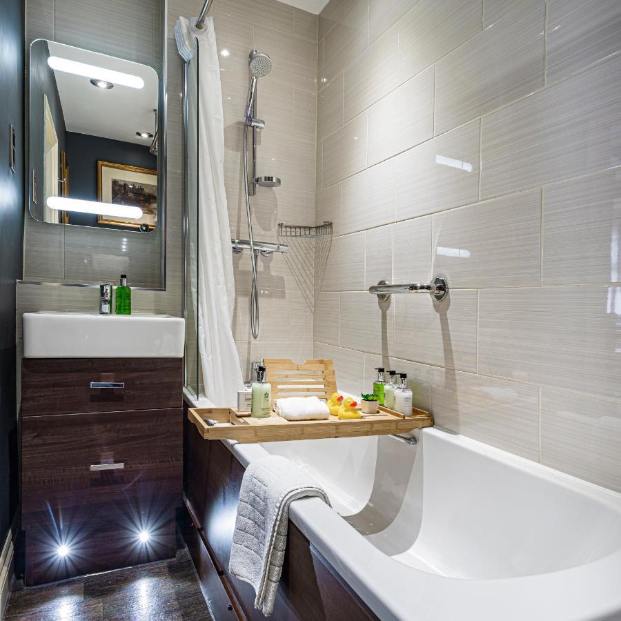 Deluxe Double Room,1225124507:JPEG