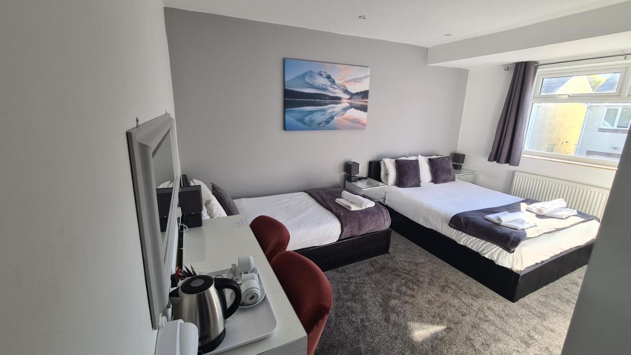 Double Room with Extra Bed,1231321490:JPEG