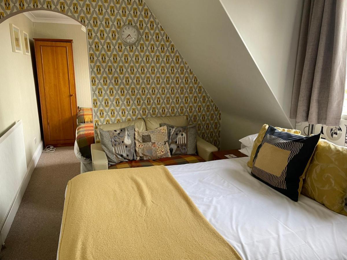 Family Room with Sea View