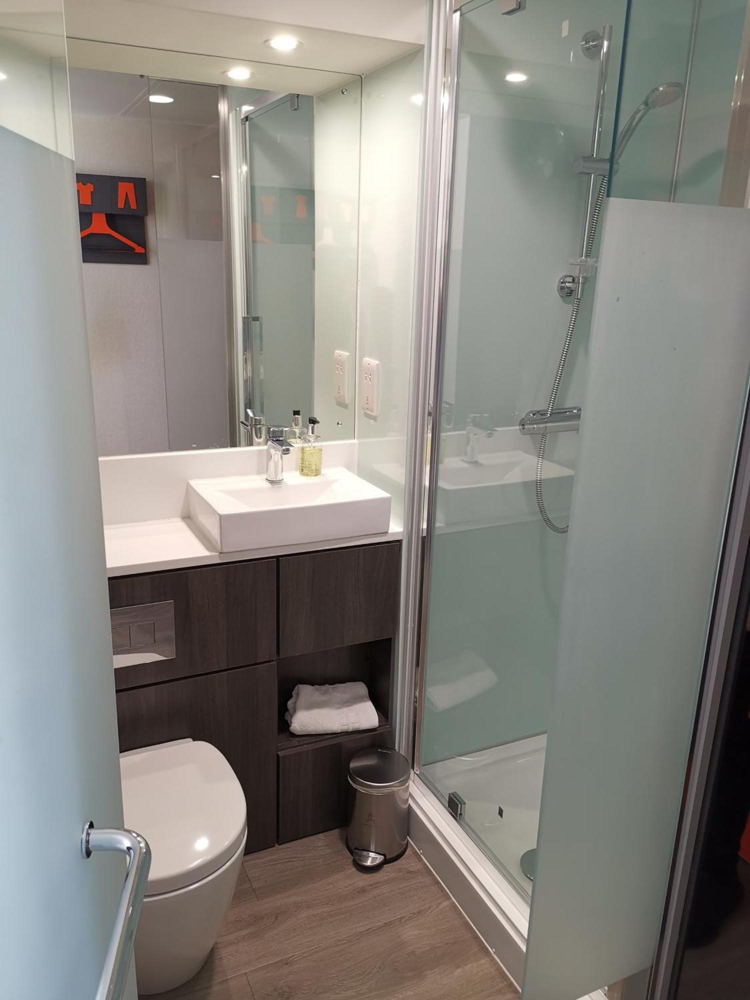 Double Room - No Window,1765995376:JPEG