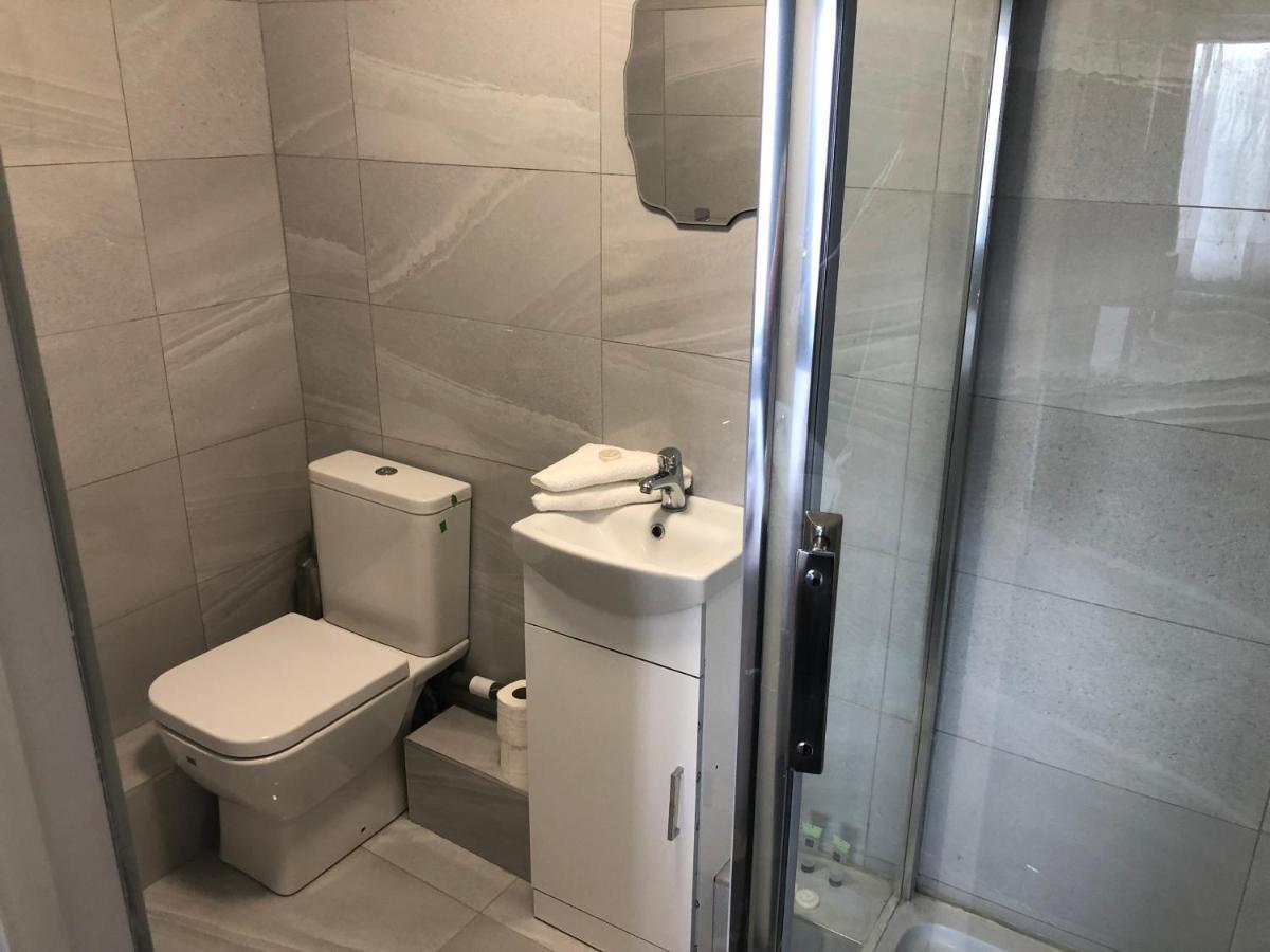 Budget Triple Room,1235706824:JPEG