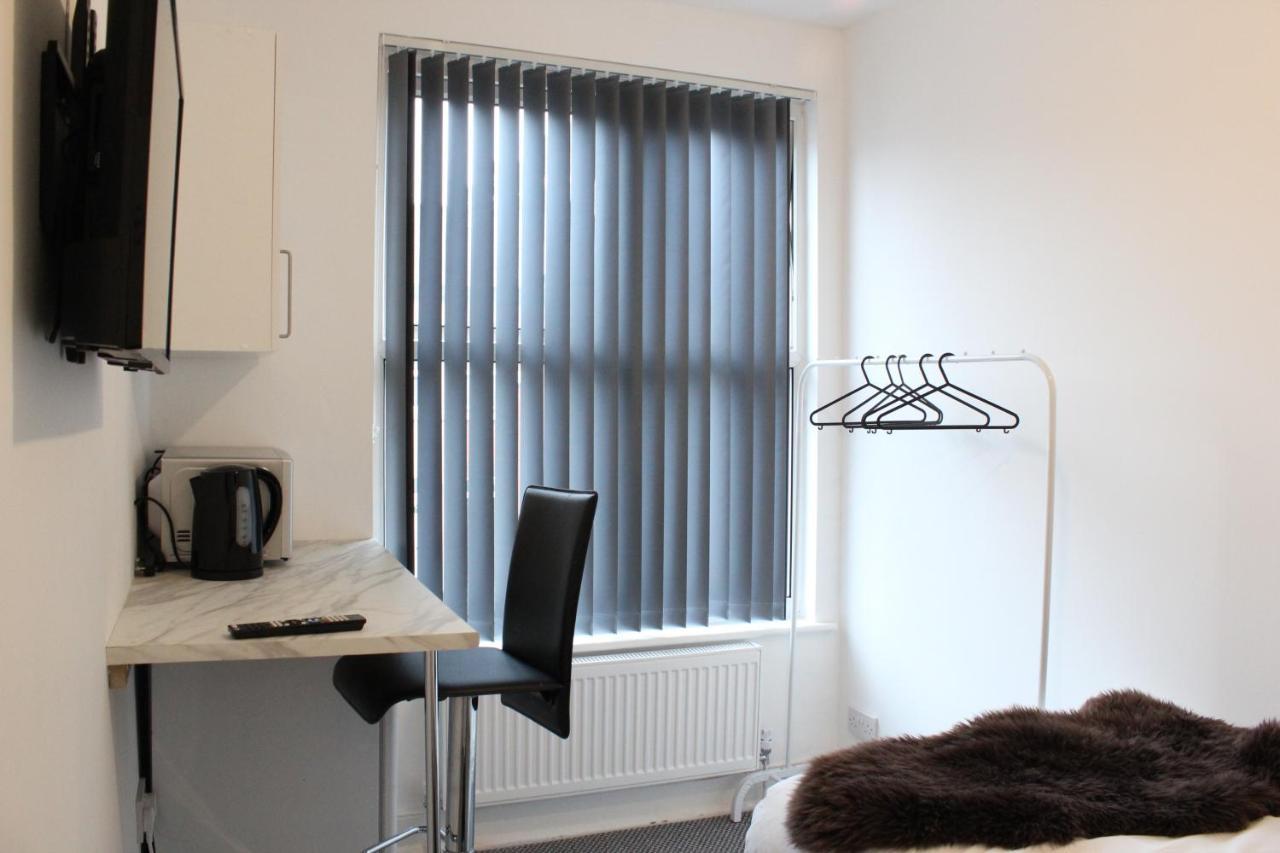 Single Room with Shared Bathroom,1262716456:JPEG
