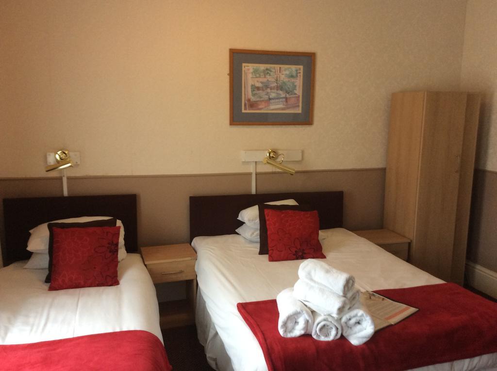 Twin Room,126958179:JPEG