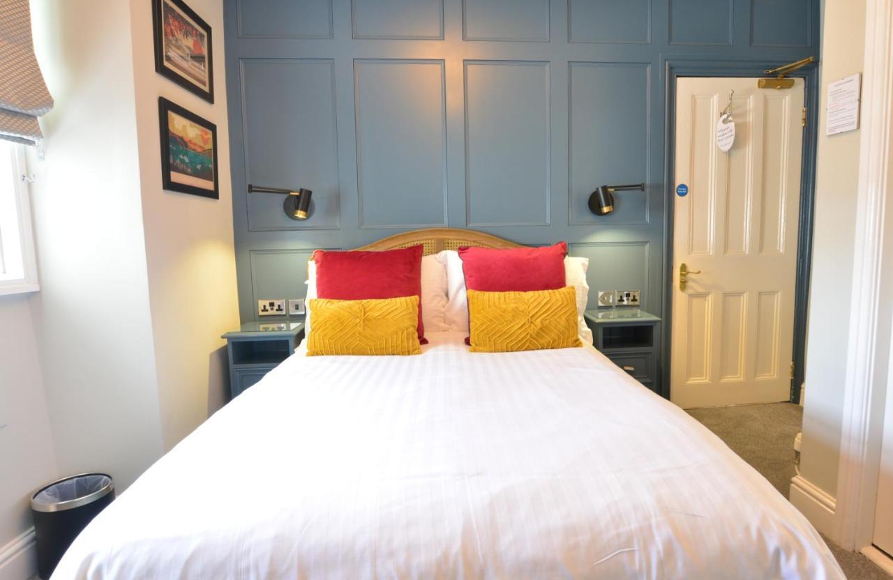 Double Room Private Bathroom
