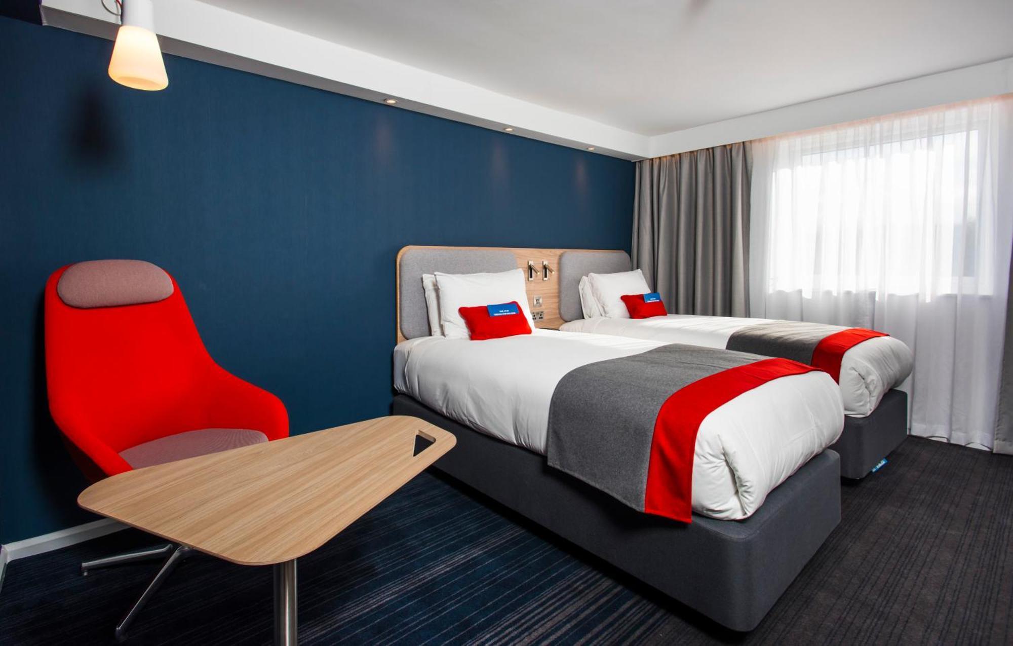 Standard Twin Room with Free Hot Breakfast,1706471511:JPEG