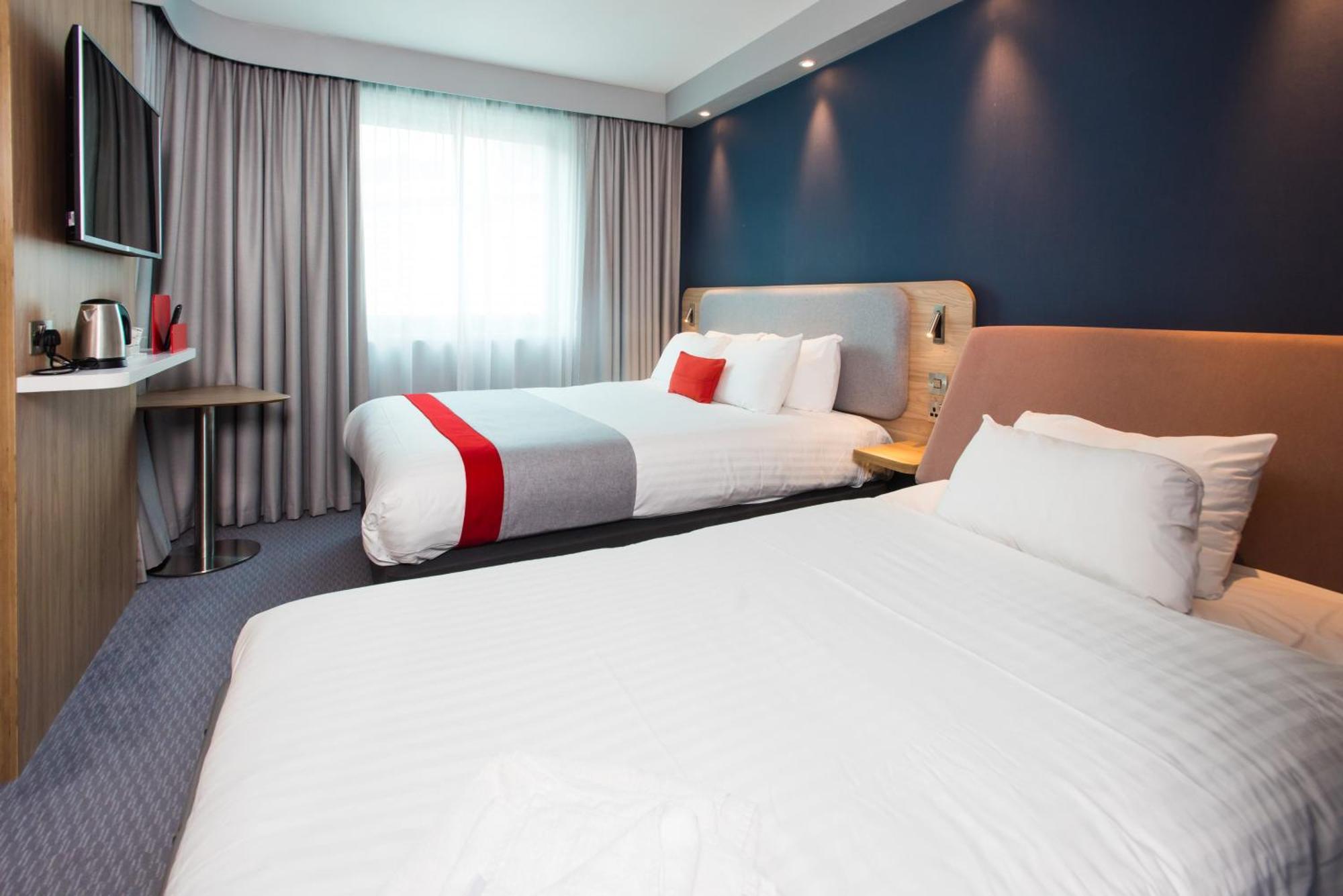 Standard Double Room with Sofa Bed and Free Hot Breakfast,1274001748:JPEG