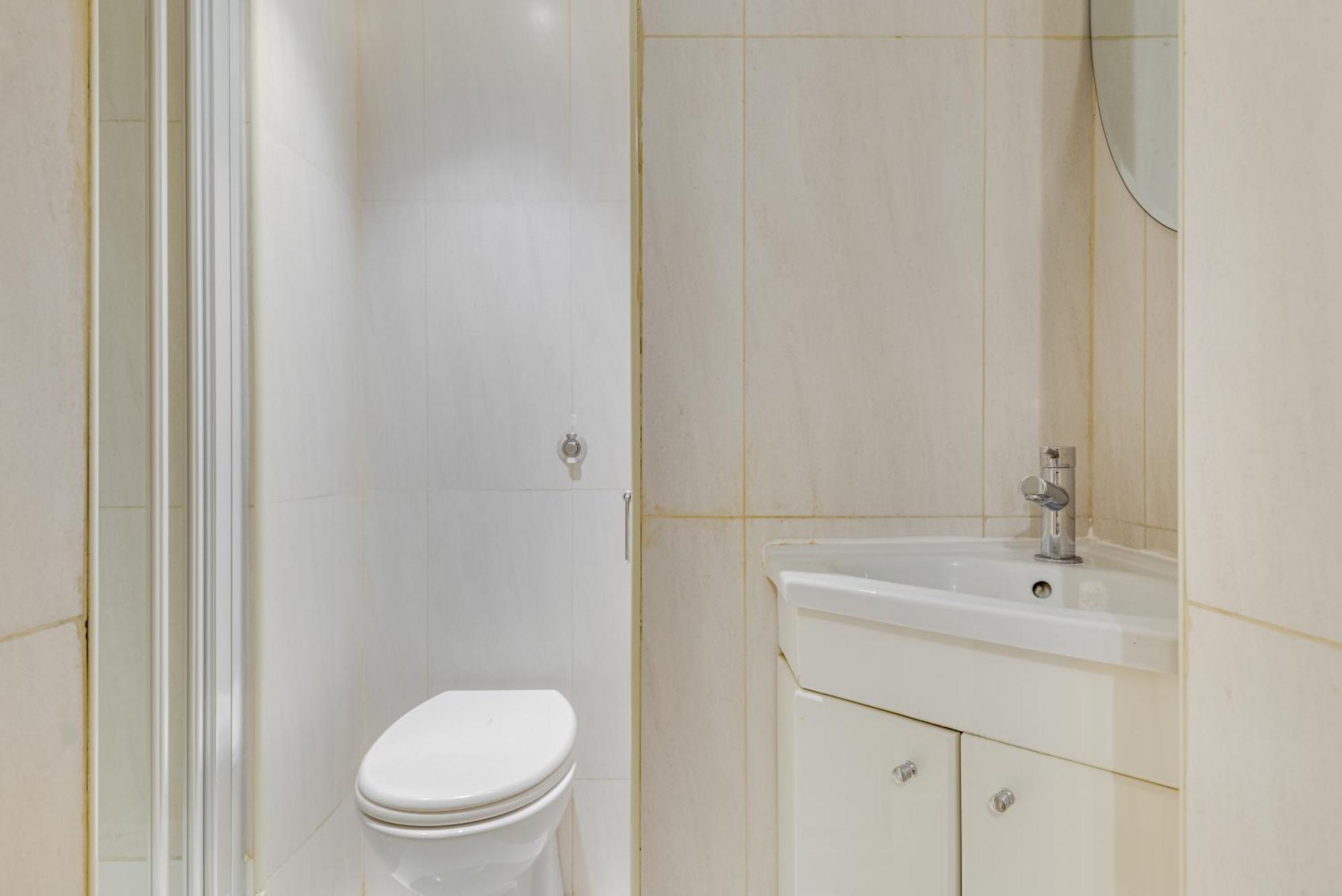 Standard Triple Room,1274026726:JPEG