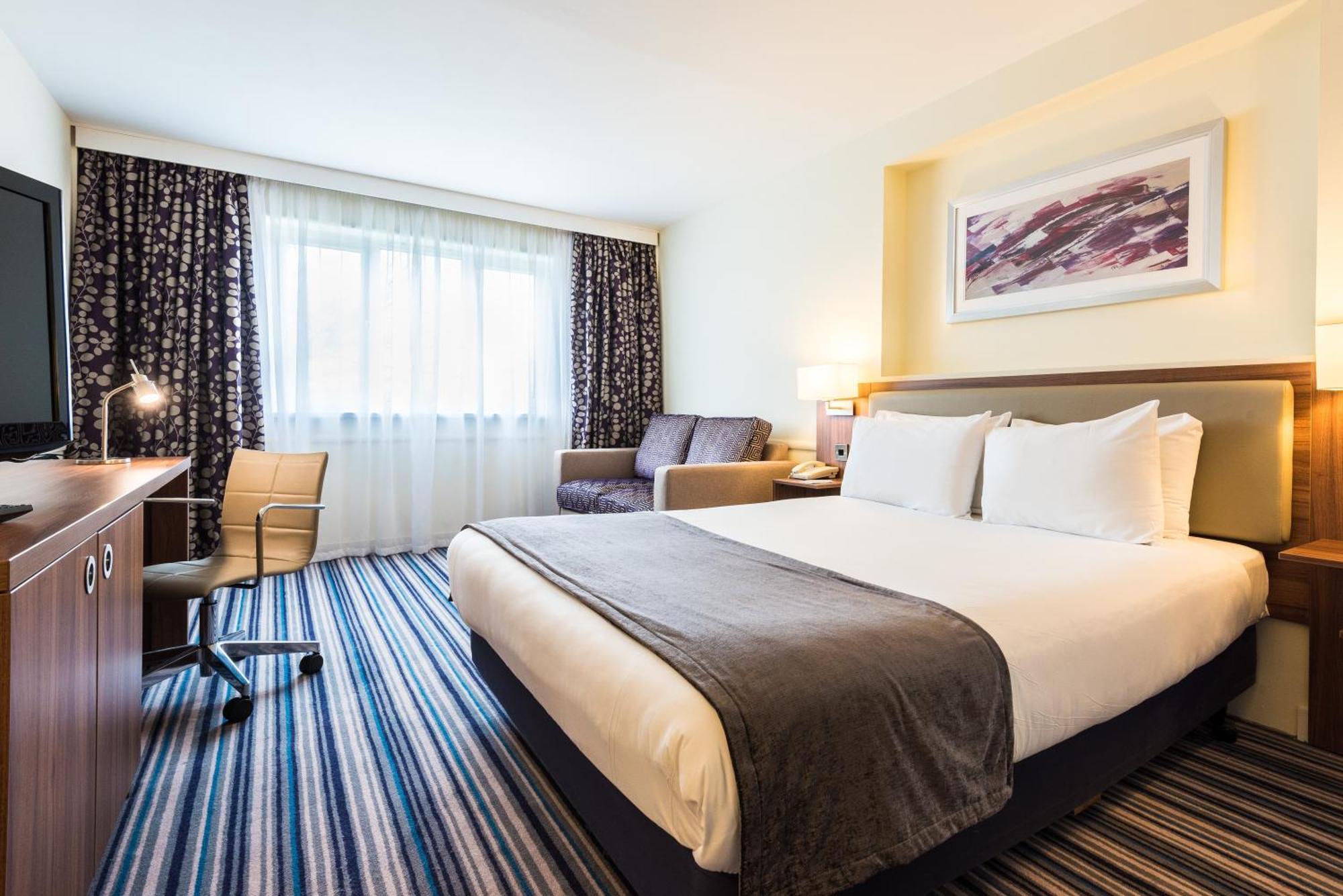 Premium Double Room with sofa bed,1644403111:JPEG