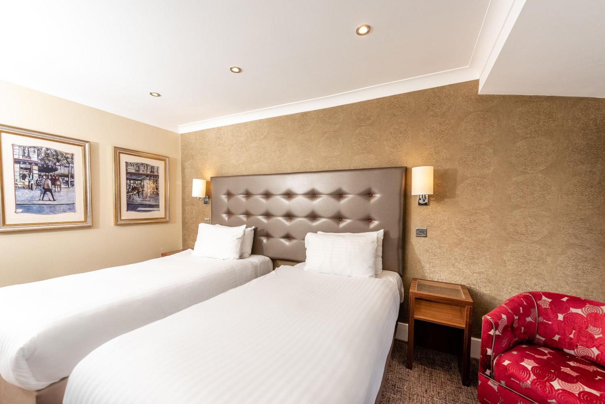 Standard Queen Room,1274213638:JPEG