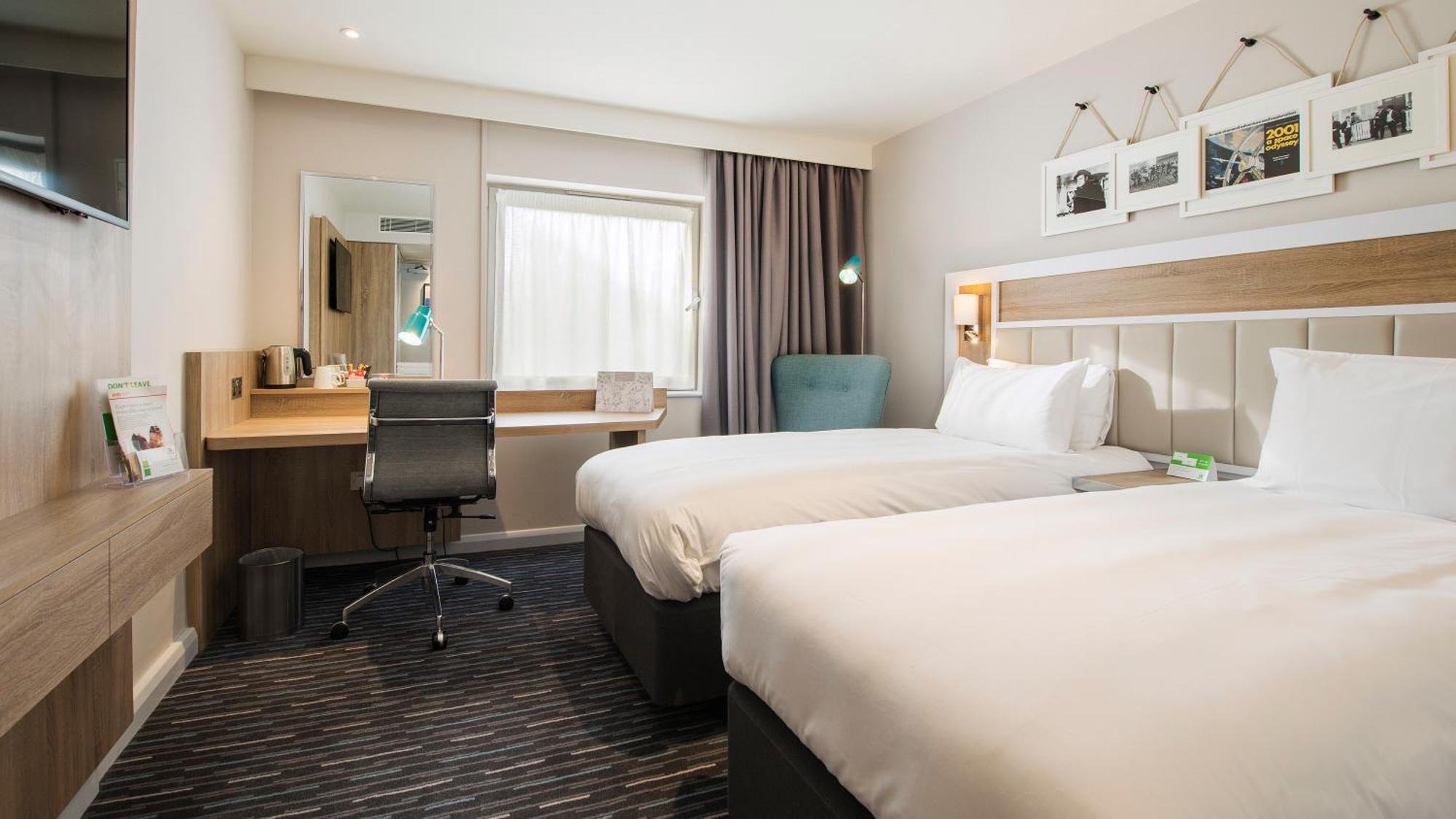 Standard Room with Two Single Beds