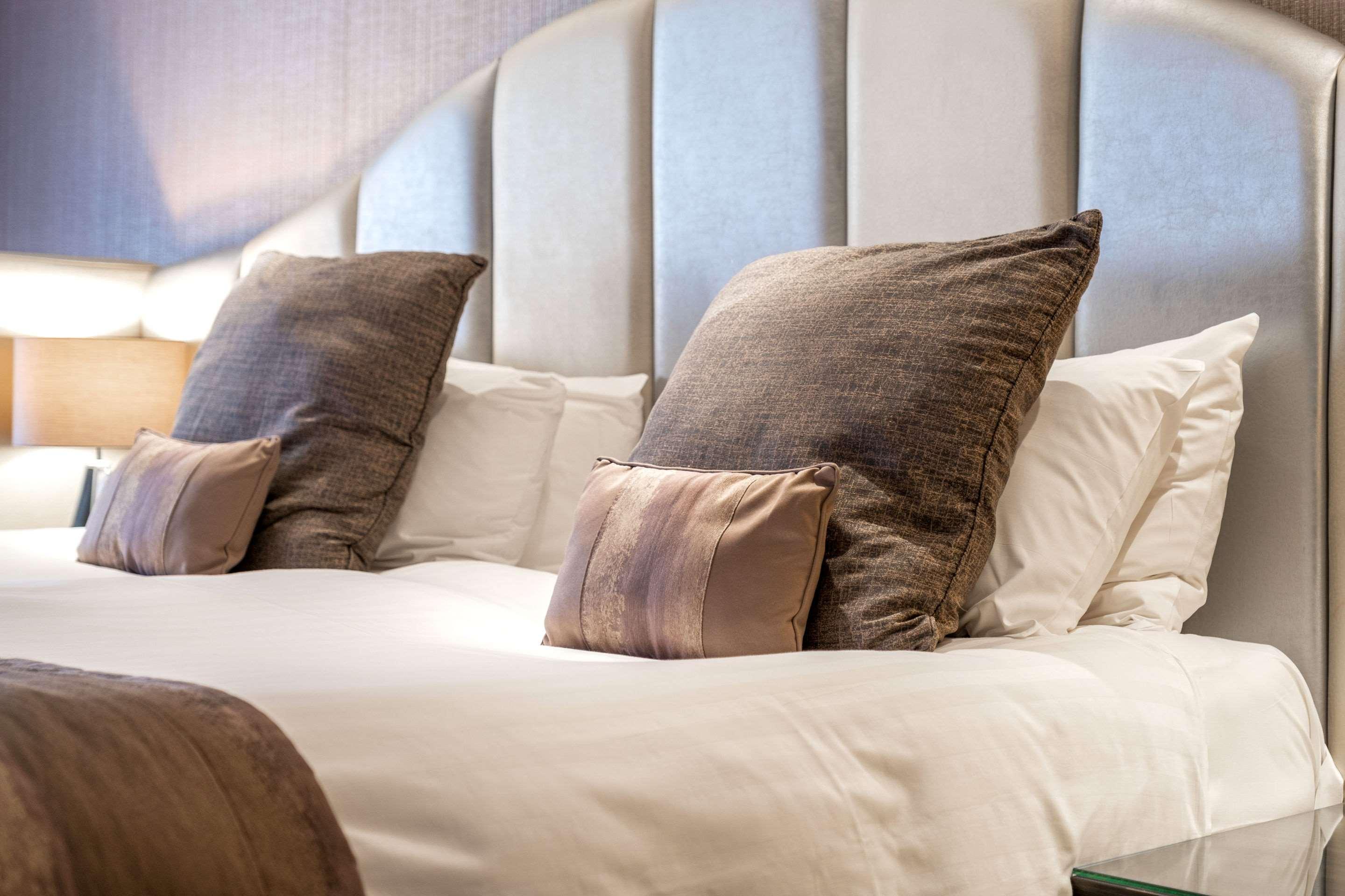 Tall King Suite,1279419985:JPEG