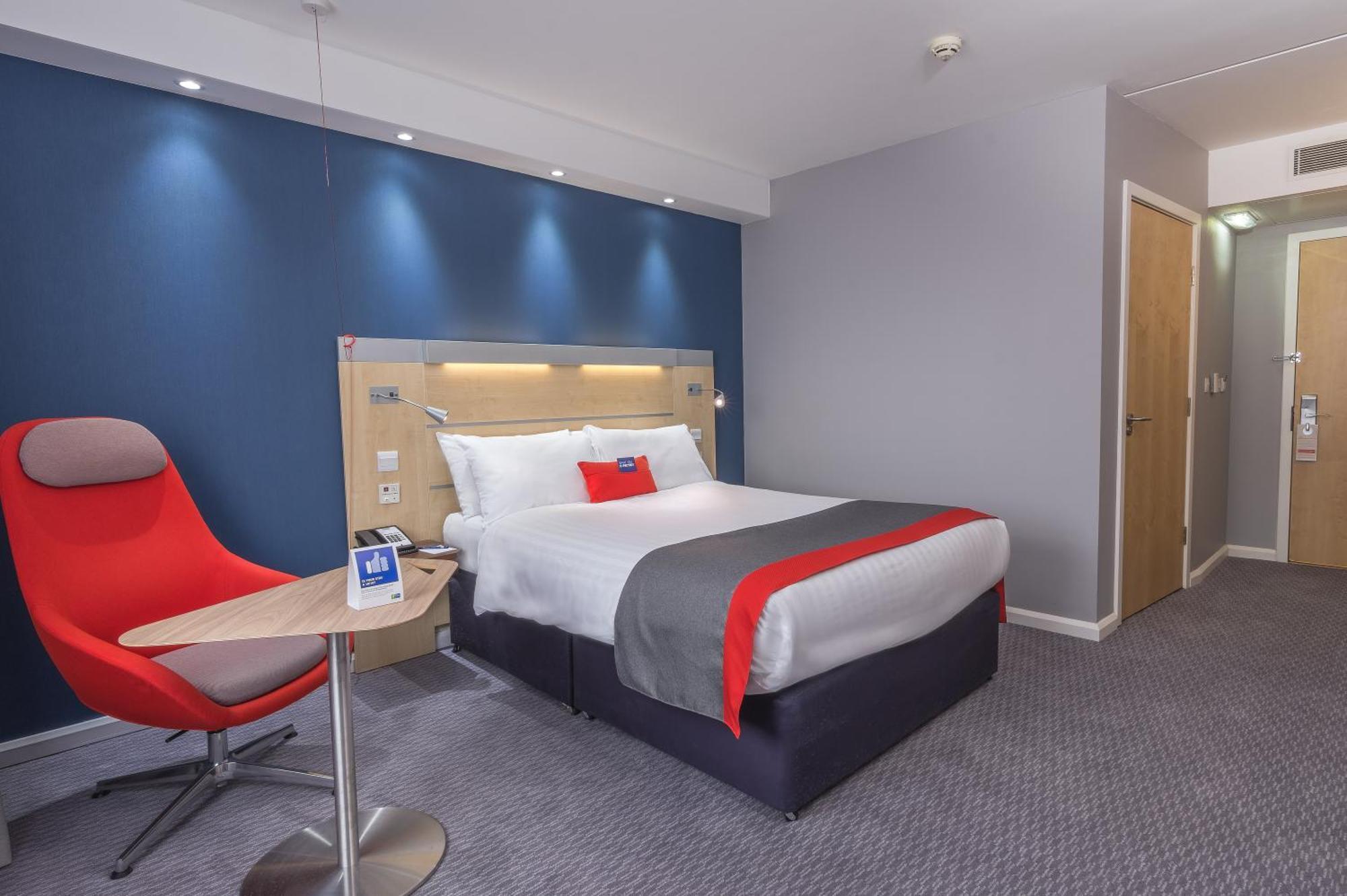 Standard Double Room with Free Hot Breakfast - Accessible,1279452829:JPEG