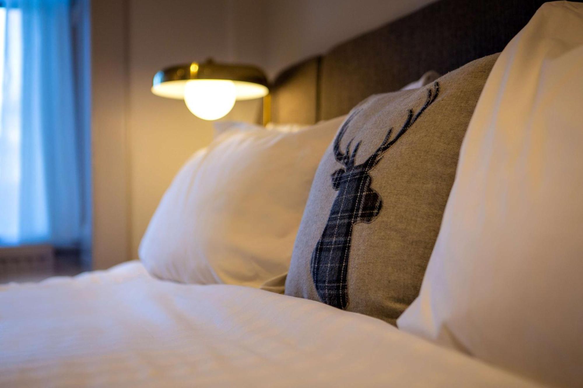 Executive King Room with Sofa Bed - Non-Smoking,1516375306:JPEG