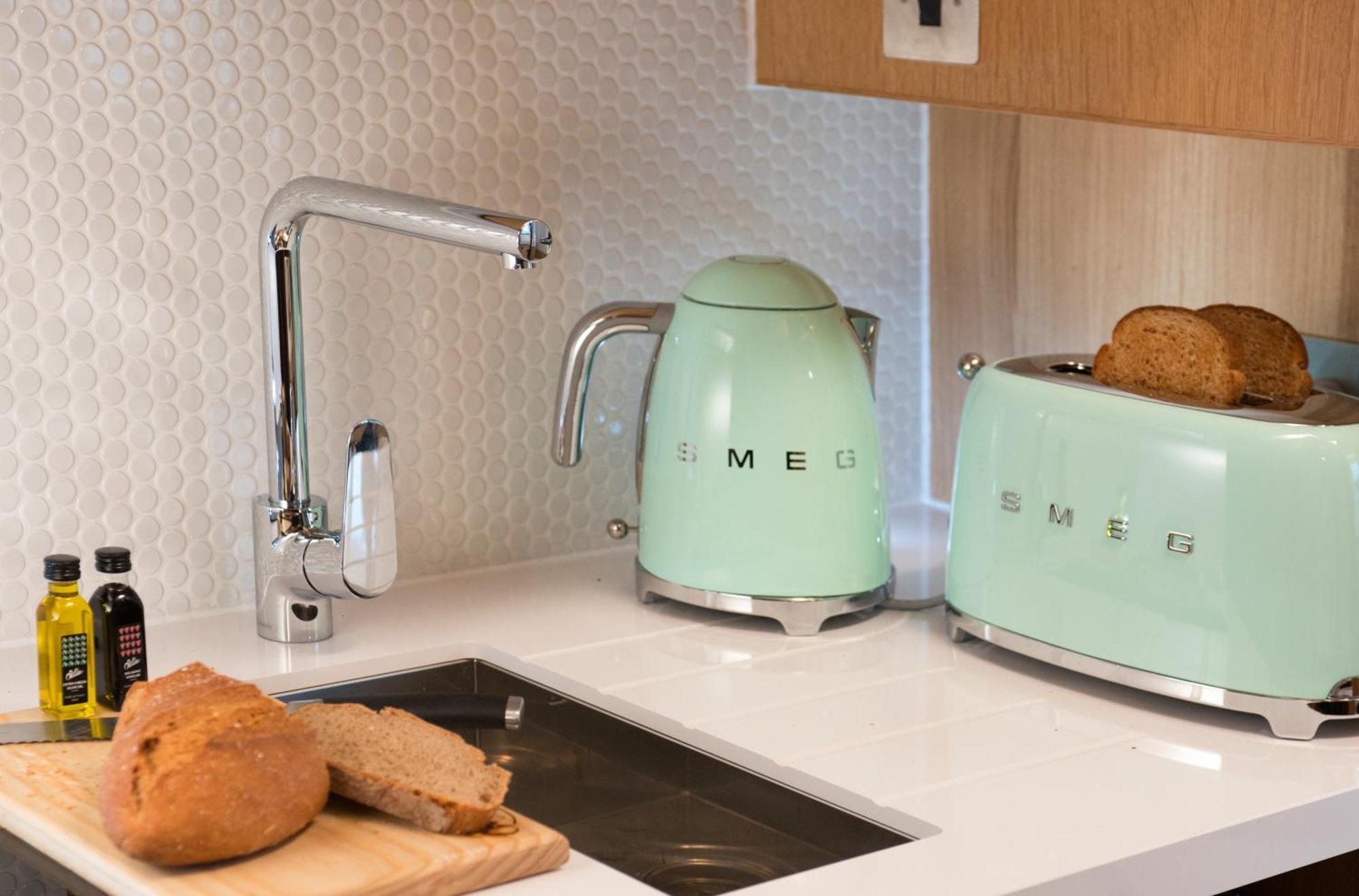 One Double Bed Apartment with Castle View,1284722059:JPEG