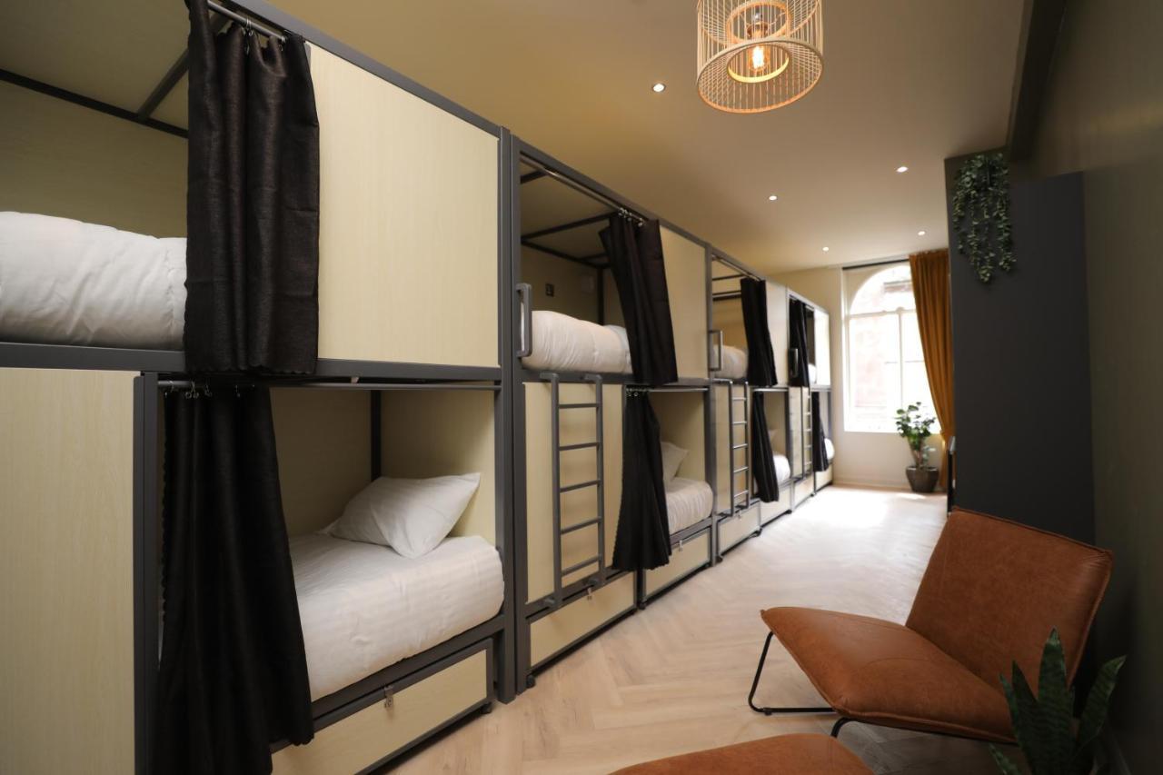 FEMALE only - Dorm space for 1