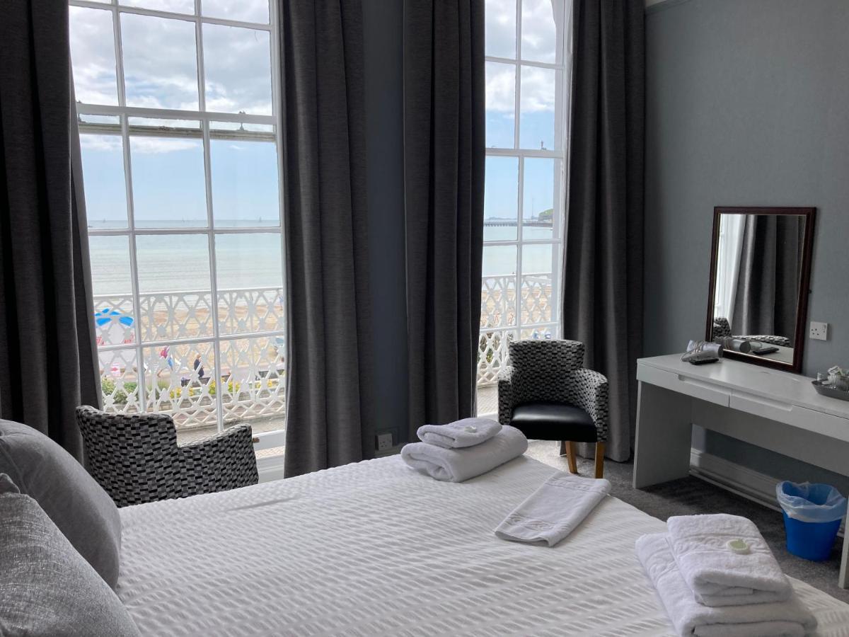 Double Room with Balcony and Sea View
