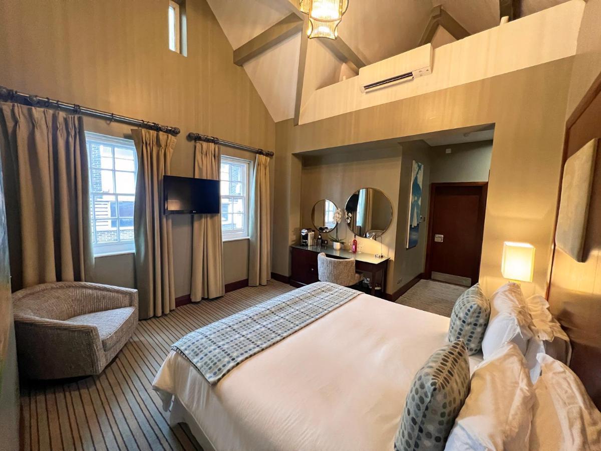 Classic Double Room - Main Building,1362285728:JPEG