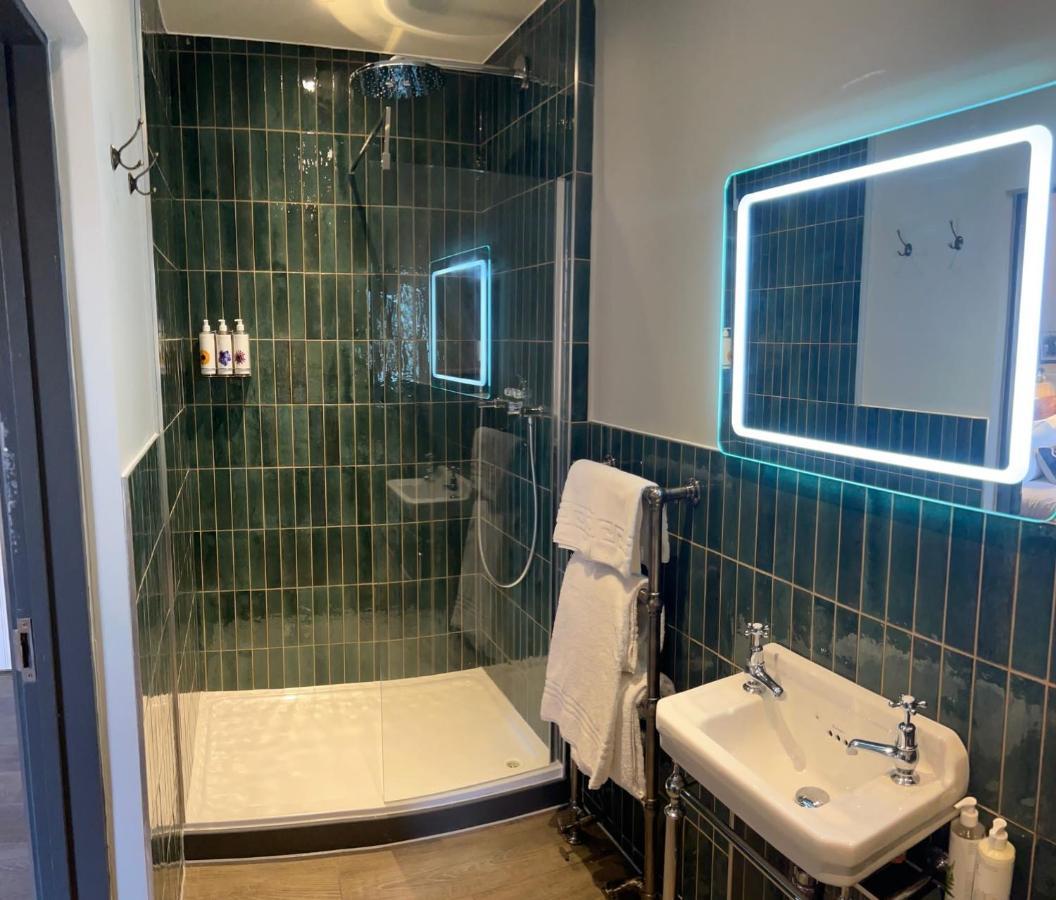 Superior King Room,1661669806:JPEG