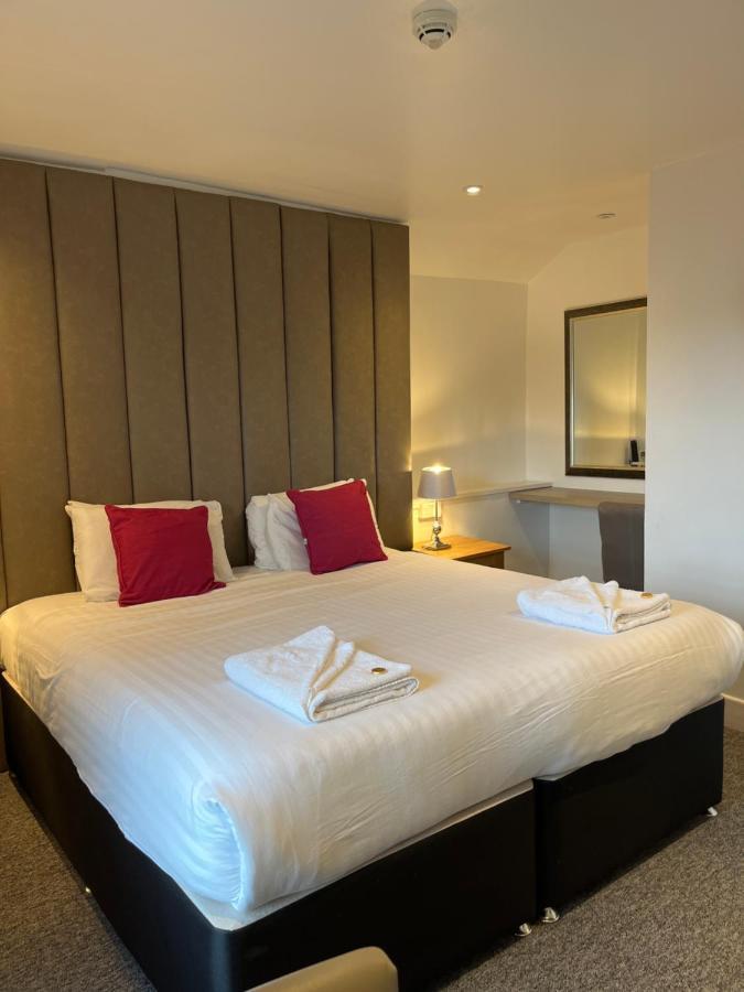 Standard Double or Twin Room,1310135560:JPEG