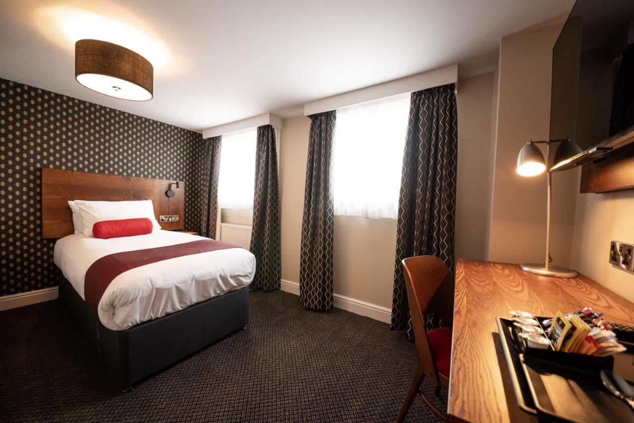 Single Room,1319978857:JPEG