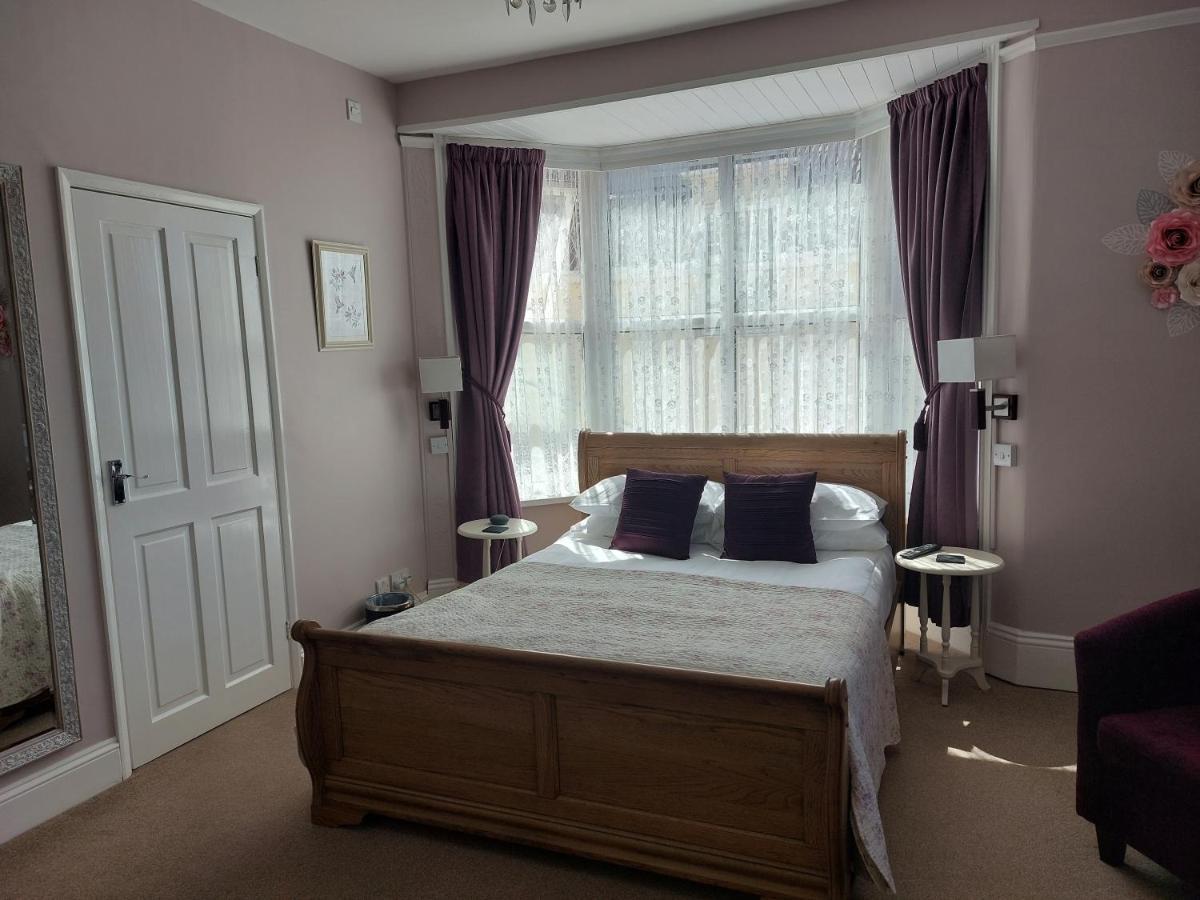 Superior Double Room,1318843027:JPEG