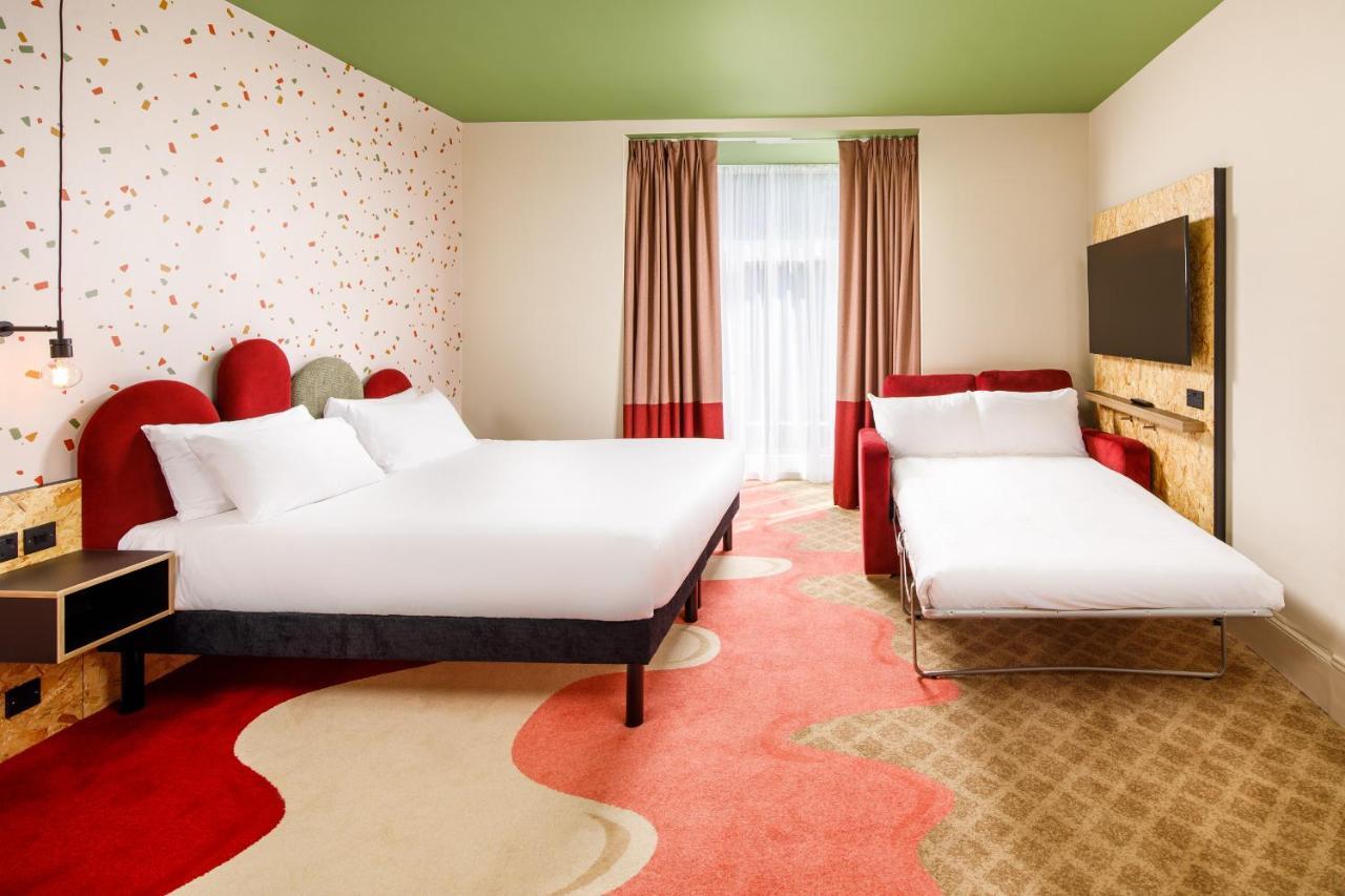 Superior Plus Room,1329077573:JPEG