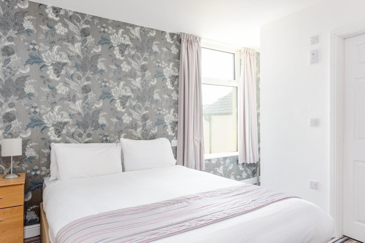 Standard Double Room,1330208168:JPEG