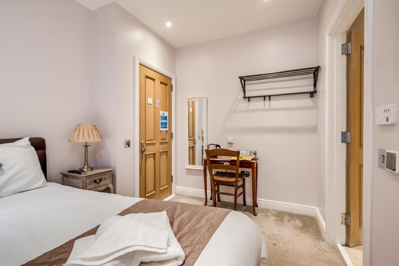 Standard Double Room,1340793305:JPEG