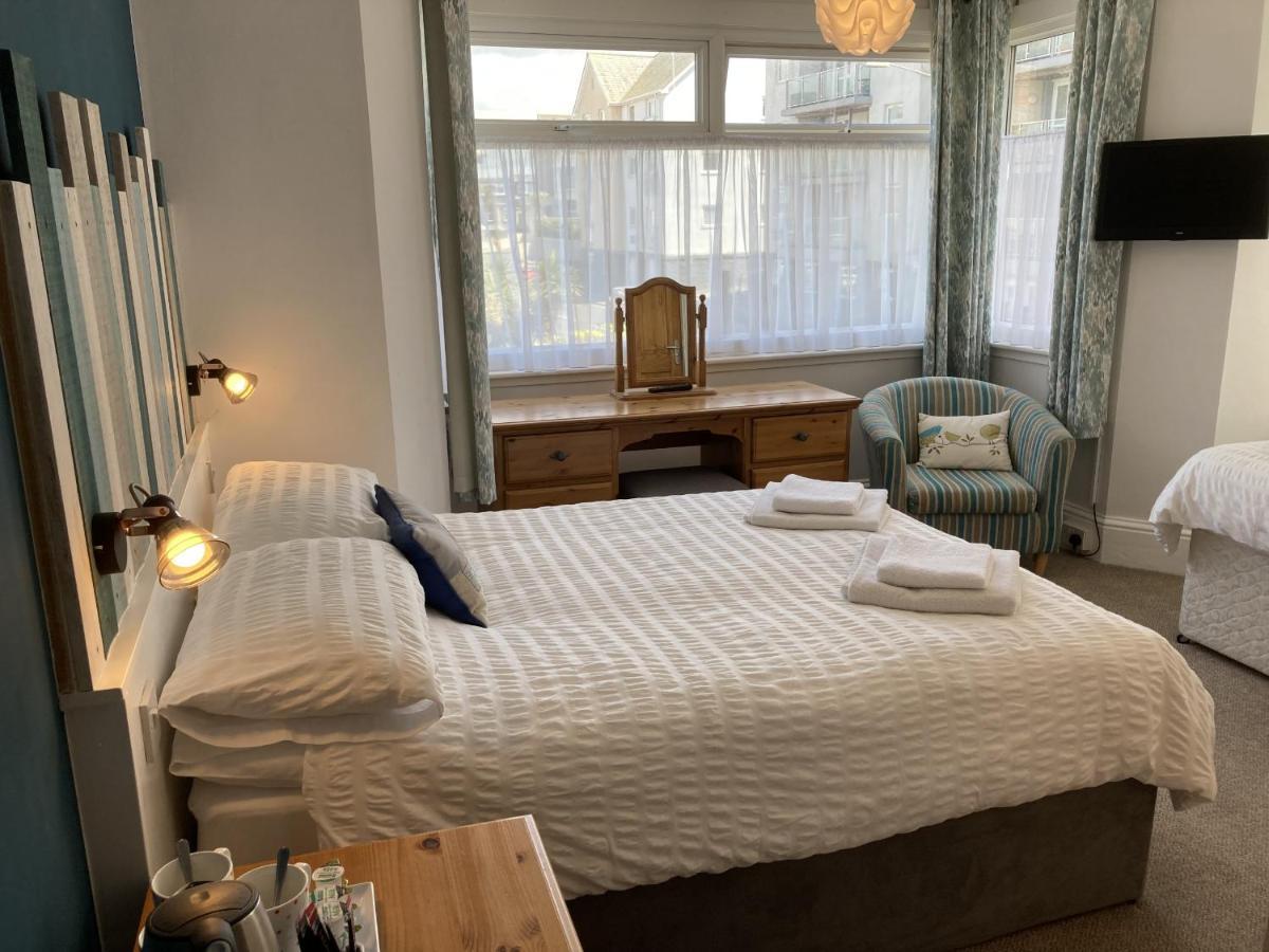 Triple Room,1346153171:JPEG