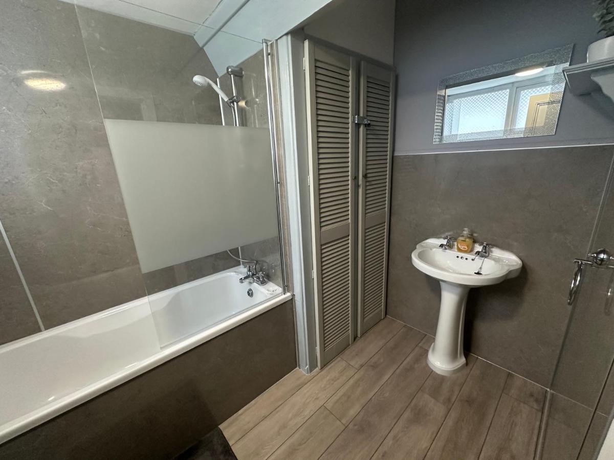 Double Room (Room 3),1546025566:JPEG