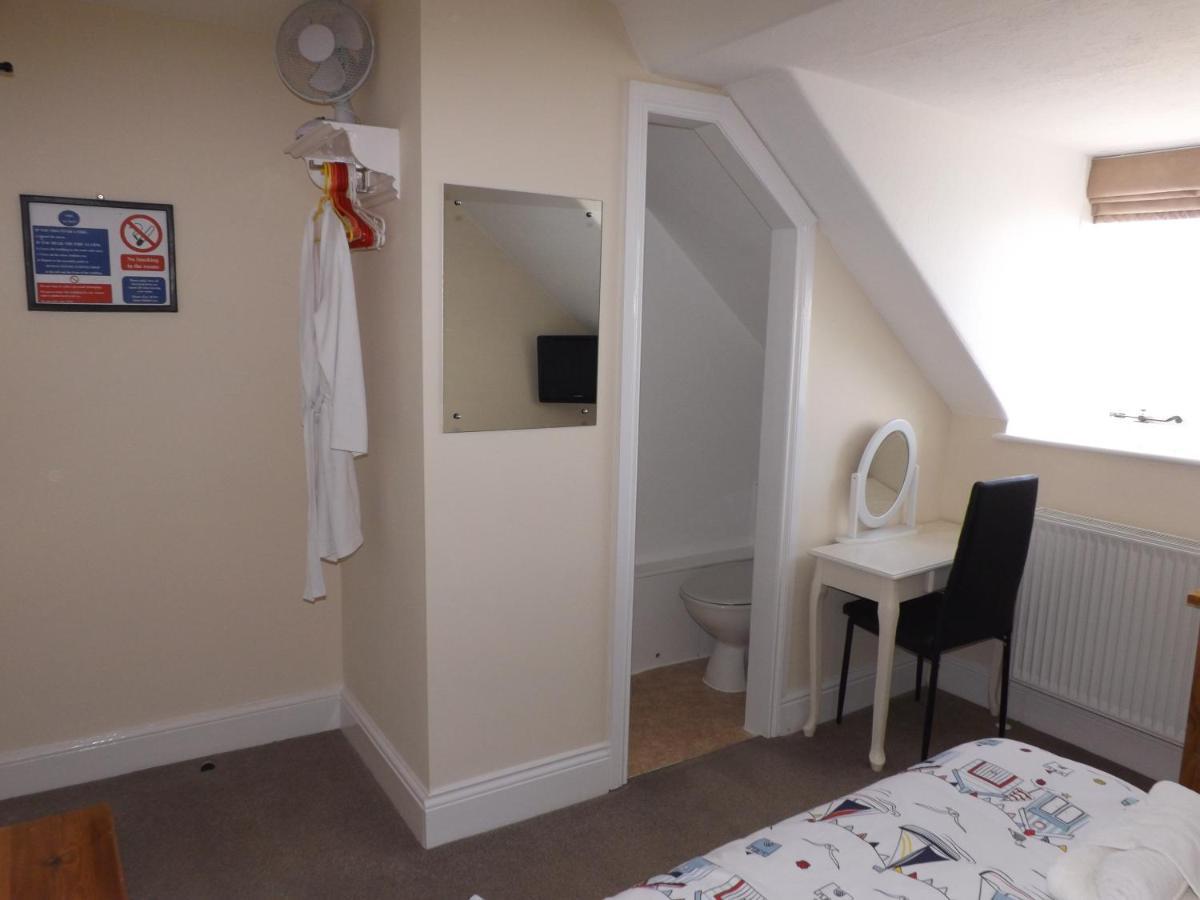 Single Attic Room external private shower room Sea View Access by stairs only