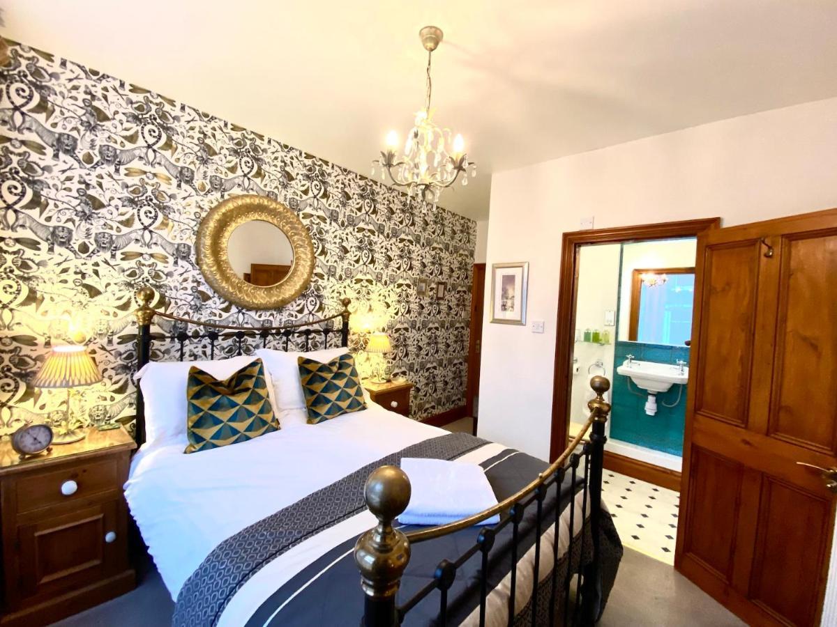 Double Room,1366692416:JPEG