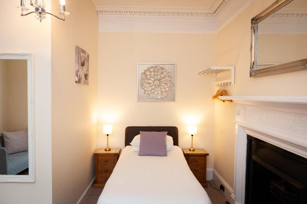 Single Room,1378804982:JPEG