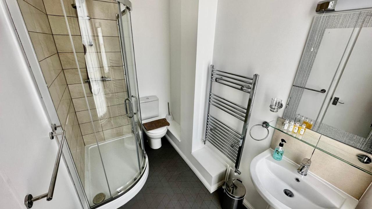 Double Room,1374083090:JPEG