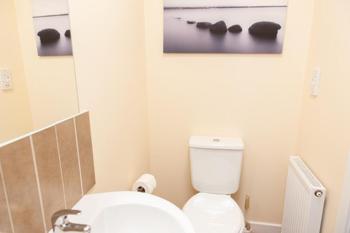 Small Double Room,1378805093:JPEG