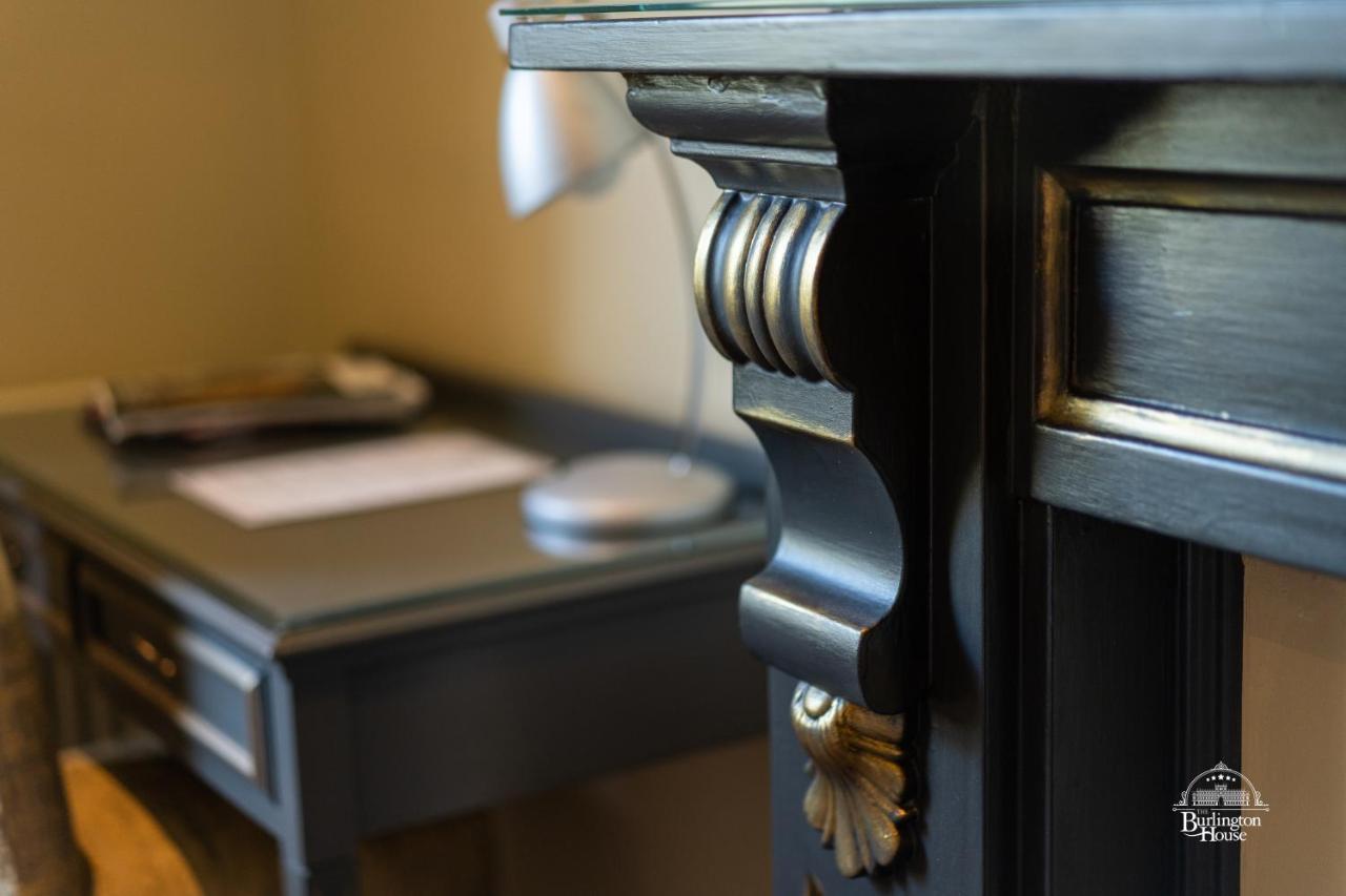 King Room,1379700908:JPEG