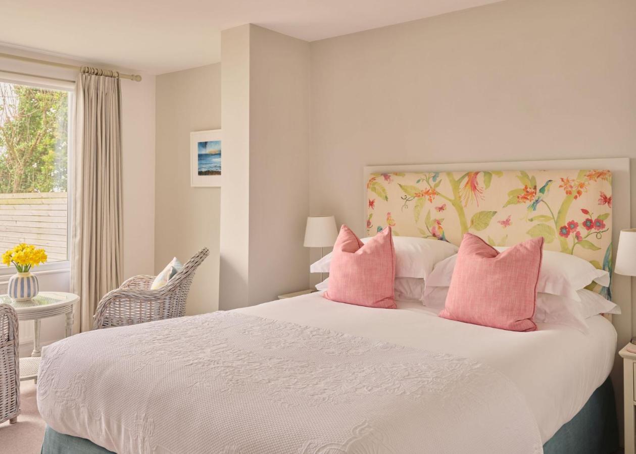 Deluxe Double Room with Side Sea View,1380883166:JPEG