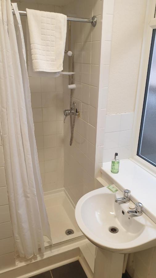 Triple Room with Shower,1381367963:JPEG