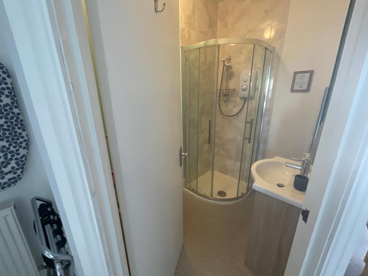 Double Room Private Bathroom,1388470994:JPEG